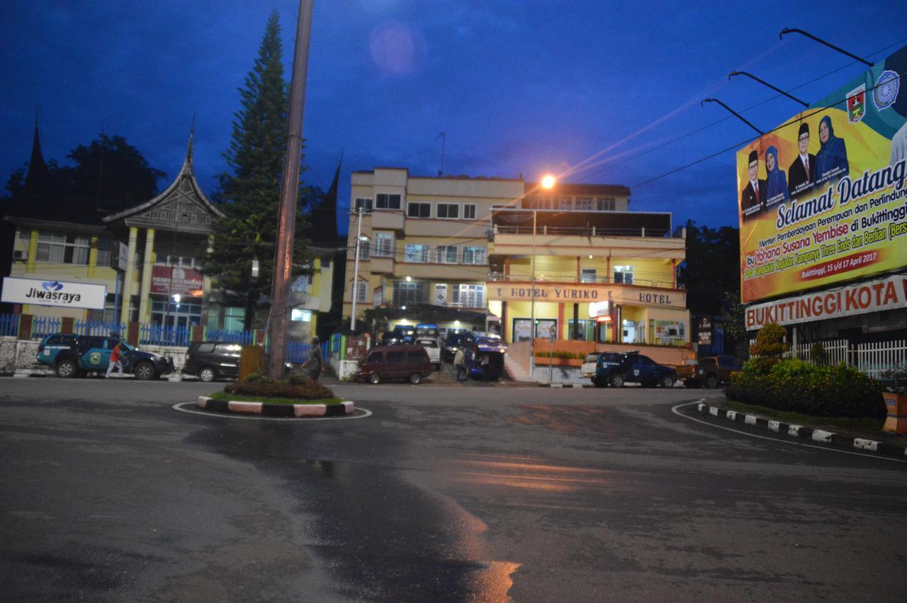 Hotel Yuriko Bukittinggi Esterno foto