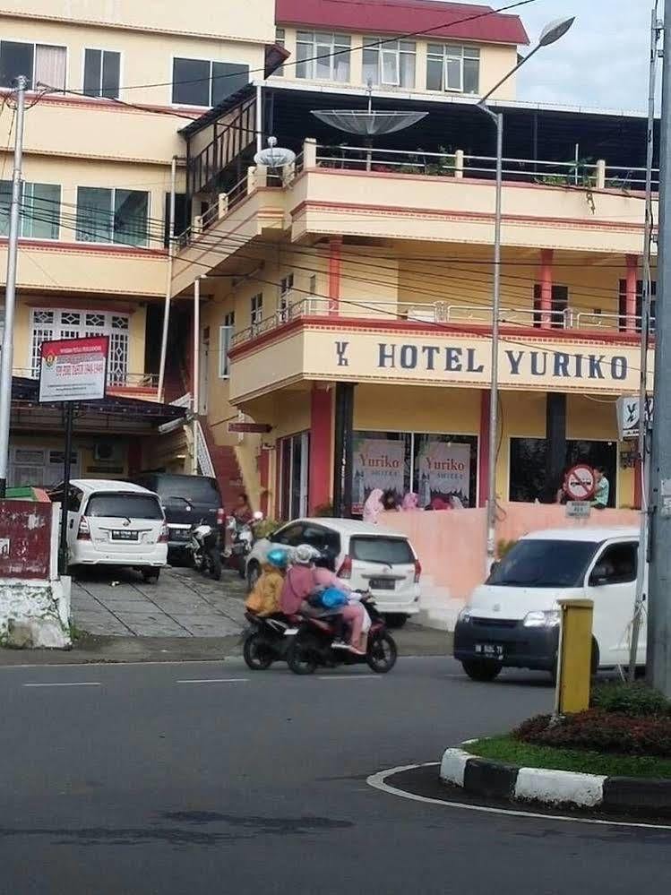 Hotel Yuriko Bukittinggi Esterno foto