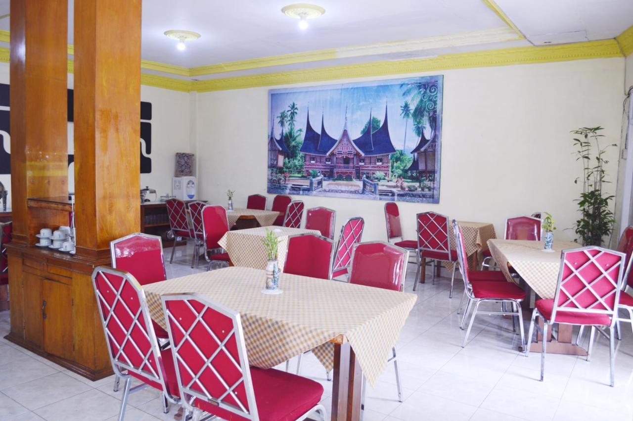 Hotel Yuriko Bukittinggi Esterno foto